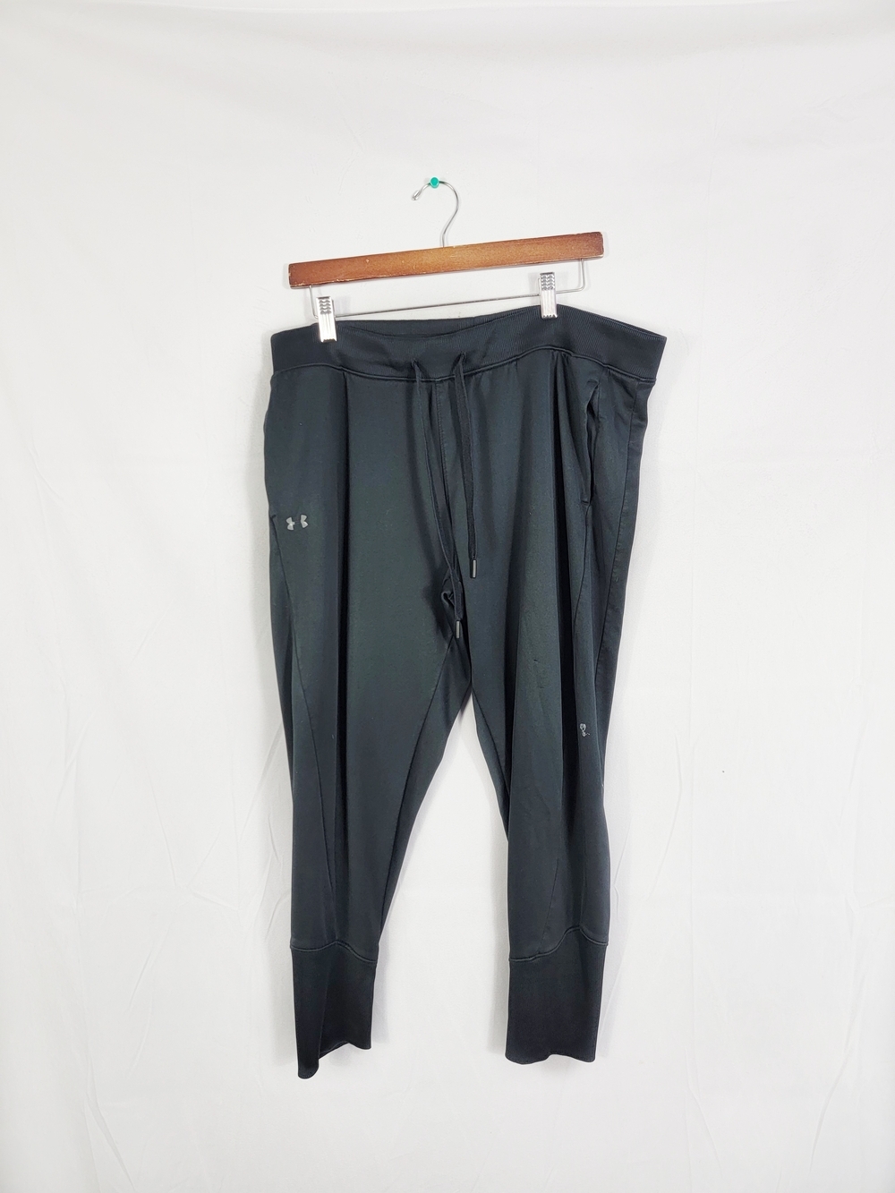 Women's XL Under Armour Joggers